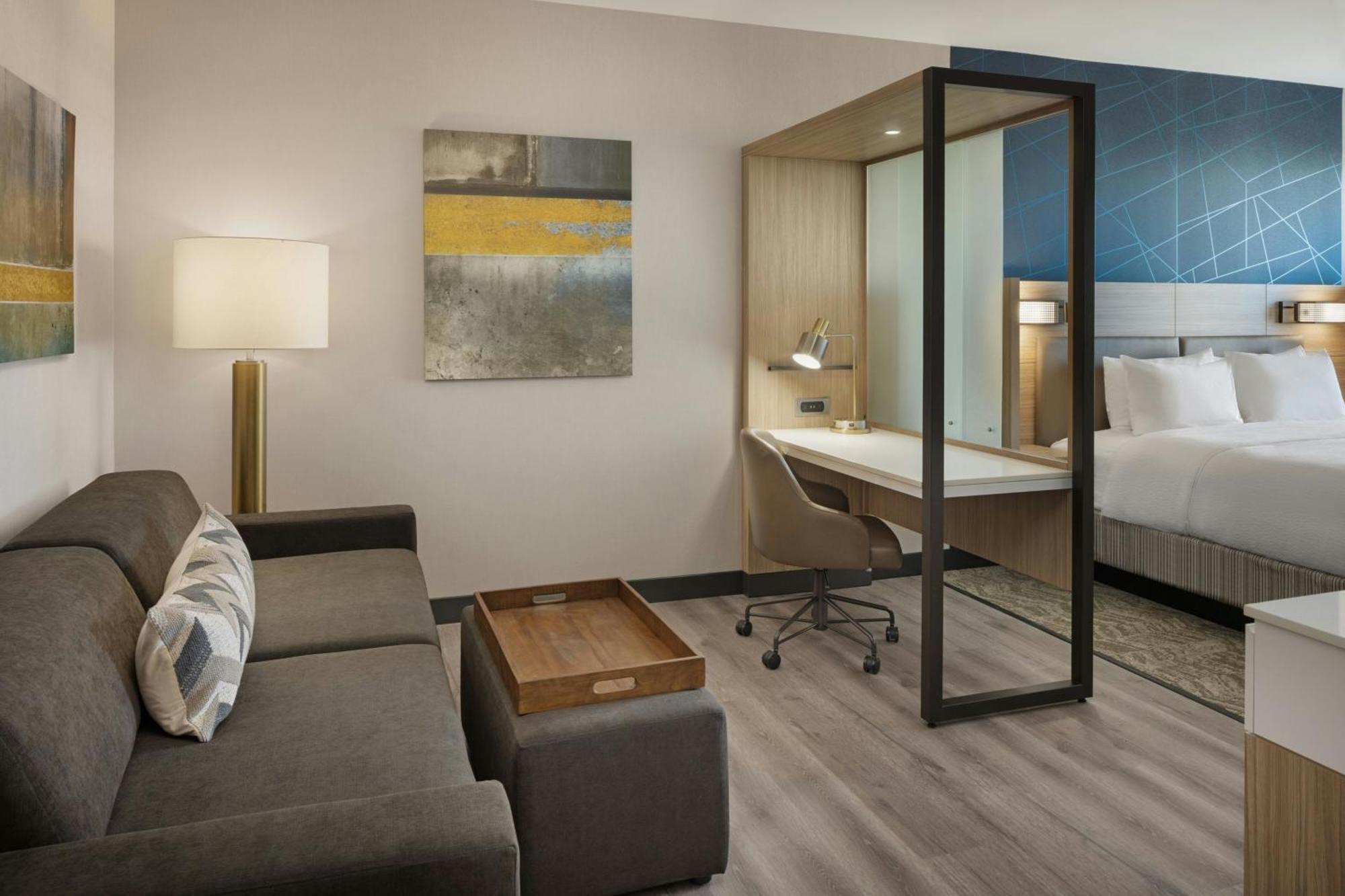 Springhill Suites By Marriott 鲍灵格林 外观 照片